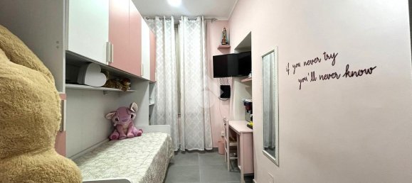 3 rooms Apartment in Torre del Greco, Italy No. 5679 13