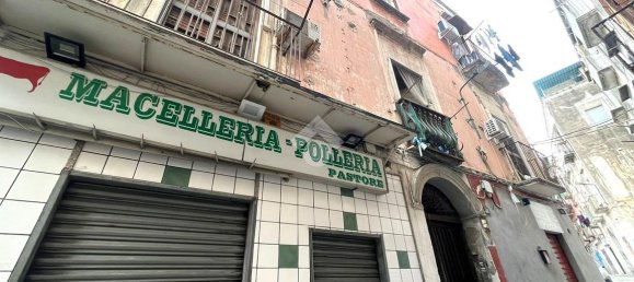 3 rooms Apartment in Torre del Greco, Italy No. 5679 2