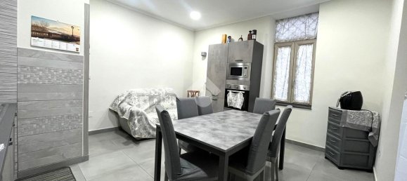3 rooms Apartment in Torre del Greco, Italy No. 5679 5