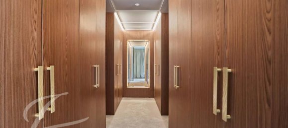 4 bedrooms Duplex in Paris, France No. 179454 12