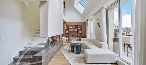 4 bedrooms Duplex in Paris, France No. 179454 2