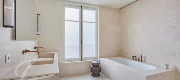 4 bedrooms Duplex in Paris, France No. 179454 13