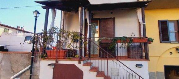 Дом с 4 комнатами в Кастельфьорентино, Италия № 91673 3