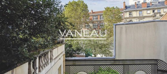 1 bedroom Apartment in Paris, France No. 135902 3