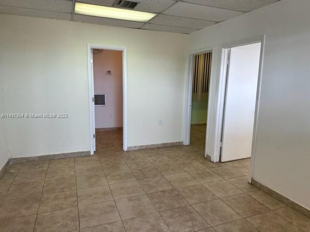 bureau à louer à Miami, Miami-Dade, Florida, USA № 613246