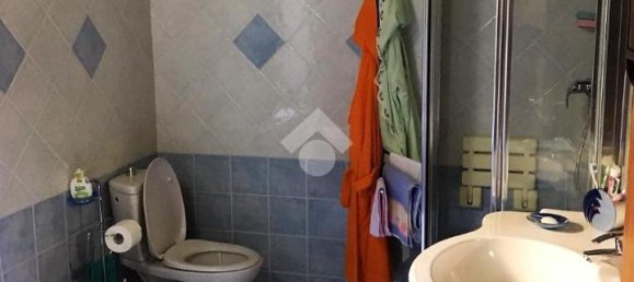 6 rooms House in Marano Marchesato, Italy No. 109734 8