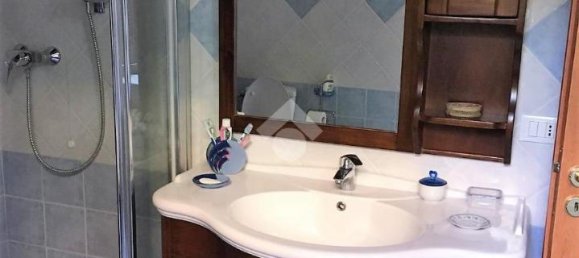 6 rooms House in Marano Marchesato, Italy No. 109734 3