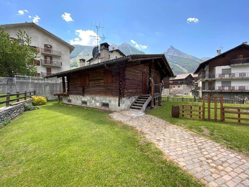 3 rooms Apartment in Cogne, Italy No. 159329