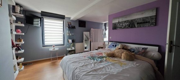 3 bedrooms Villa in Douai, France No. 66463 8
