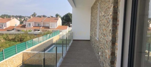 4 bedrooms Villa in Seixal, Portugal No. 135292 4