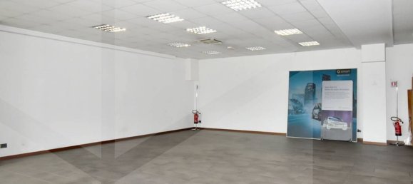 3 rooms Warehouse in Nerviano, Italy No. 34299 4