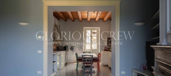 3 bedrooms Apartment in Carate Brianza, Italy No. 260178 5