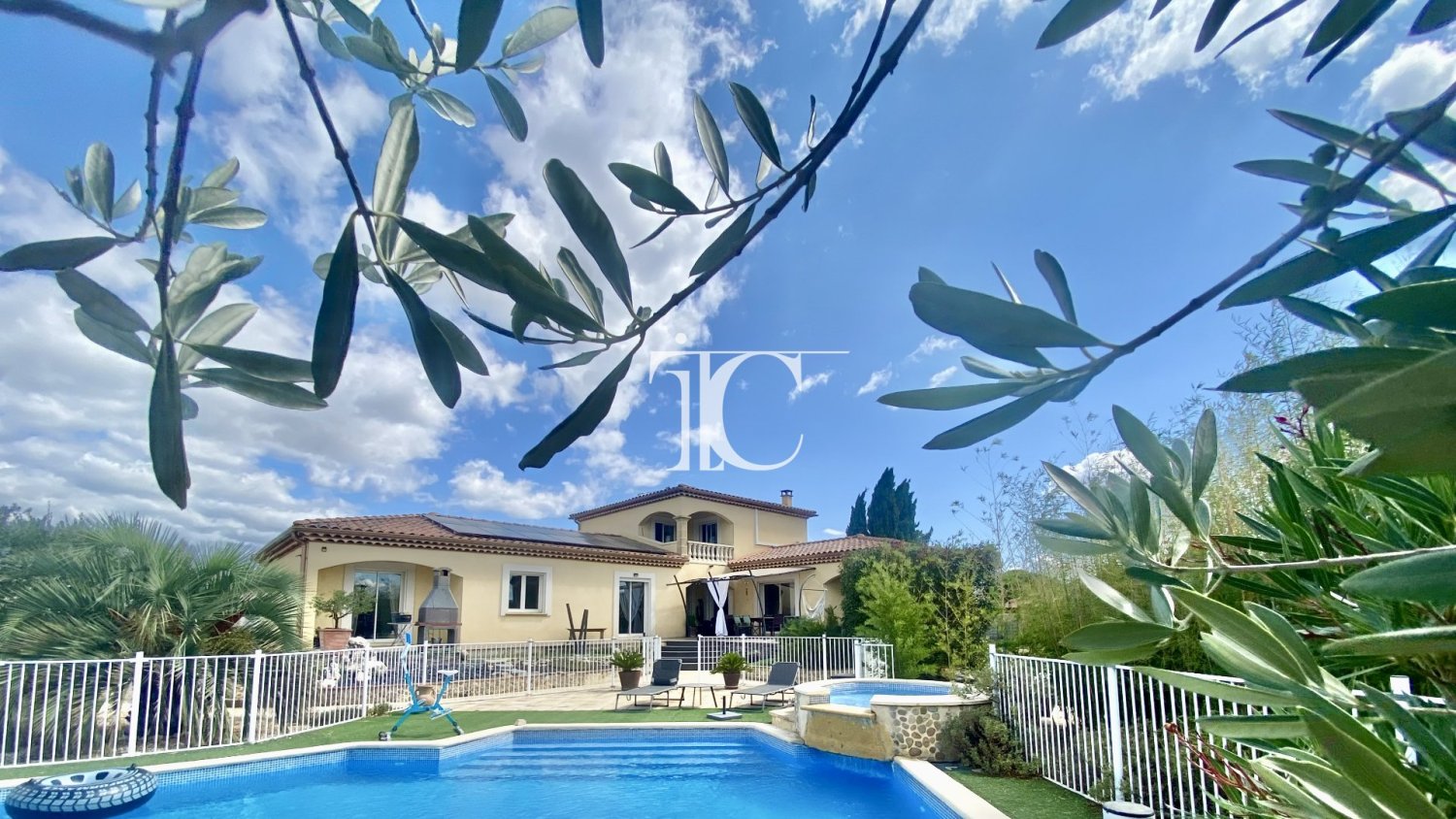 5 Schlafzimmer Villa in Allegre-les-Fumades, France, Nr. 281987