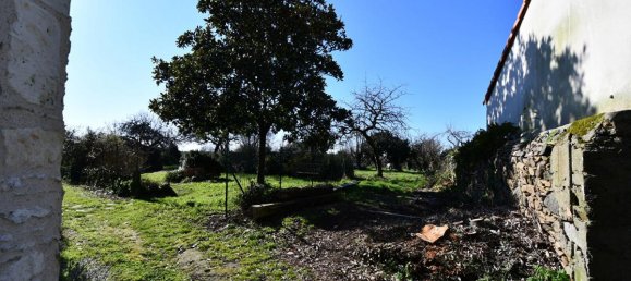 3 bedrooms House in Le Pallet, France No. 98323 13