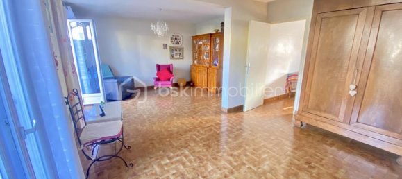 3 bedrooms House in Montelimar, France No. 206578 3