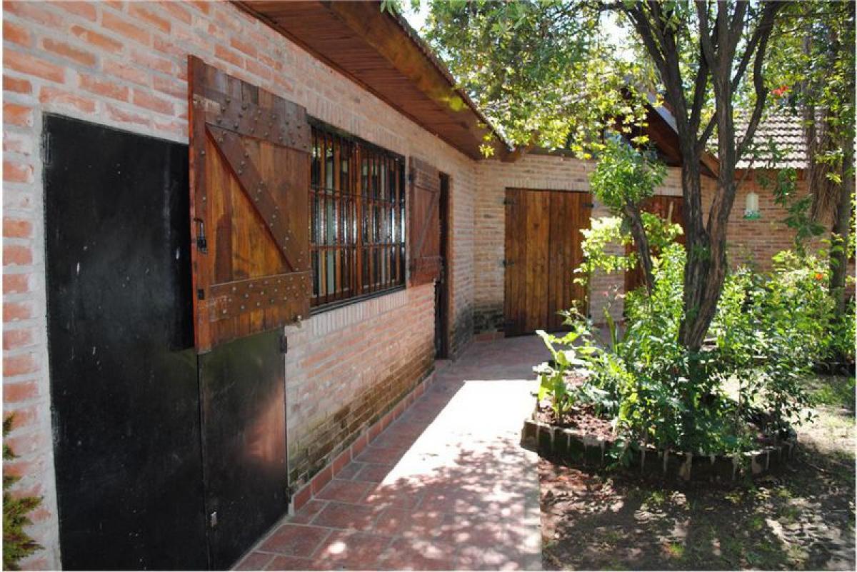 2 bedrooms House in Pilar, Argentina No. 57432