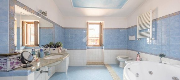 2 bedrooms Apartment in Rome, Italy No. 276363 12