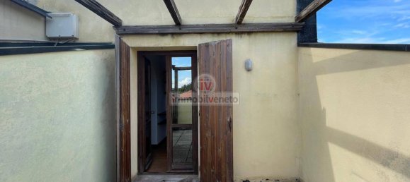 Duplex T7 em Montebello Vicentino, Italy N.º 337946 16