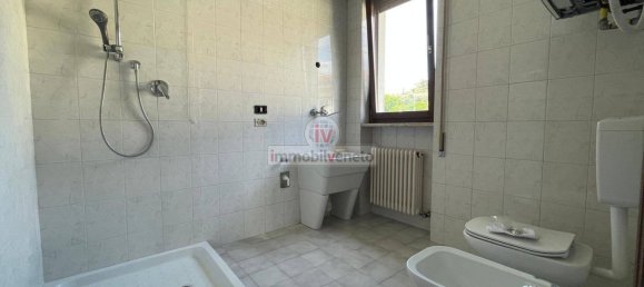 Duplex T7 em Montebello Vicentino, Italy N.º 337946 9