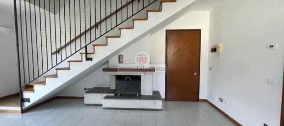 Duplex T7 em Montebello Vicentino, Italy N.º 337946 6
