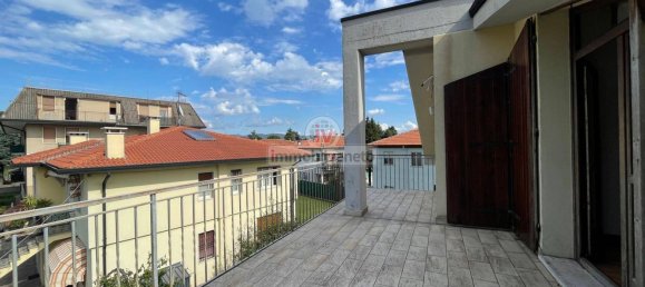 Duplex T7 em Montebello Vicentino, Italy N.º 337946 20