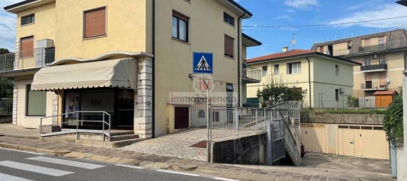 Duplex T7 em Montebello Vicentino, Italy N.º 337946 31