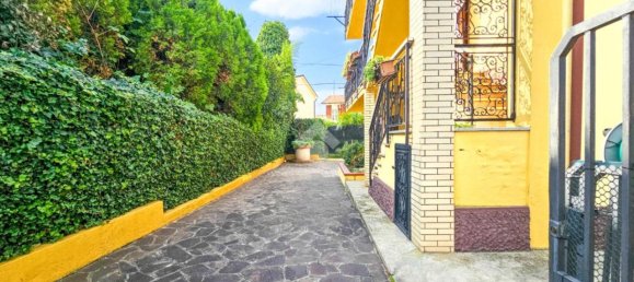 5-salle Maison à Ferrara, Italy No. 146100 2