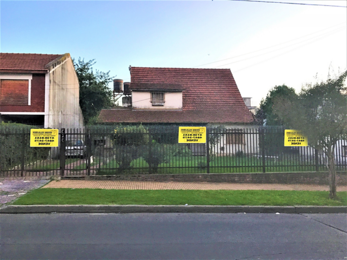 4 bedrooms House in General San Martin, Argentina No. 14992