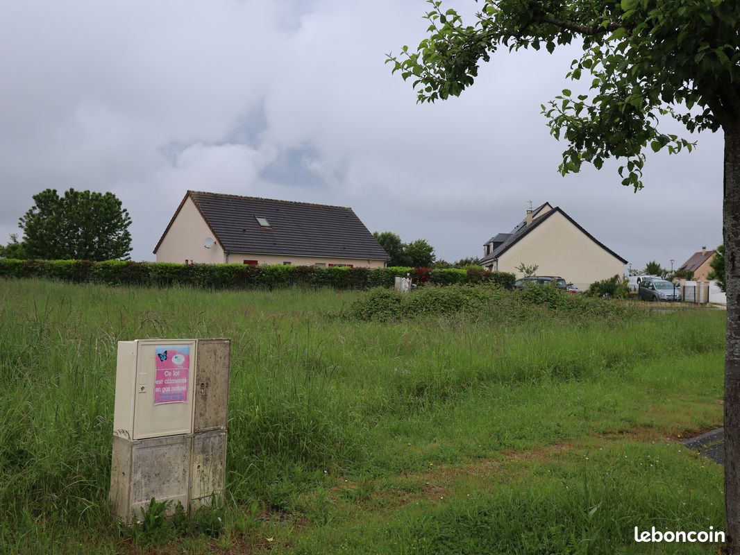 Terreno en Pontlevoy, France No. 322882