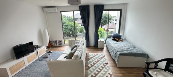 4 bedrooms Bungalow in Bangkok, Thailand No. 8409 19