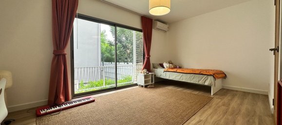 4 bedrooms Bungalow in Bangkok, Thailand No. 8409 16
