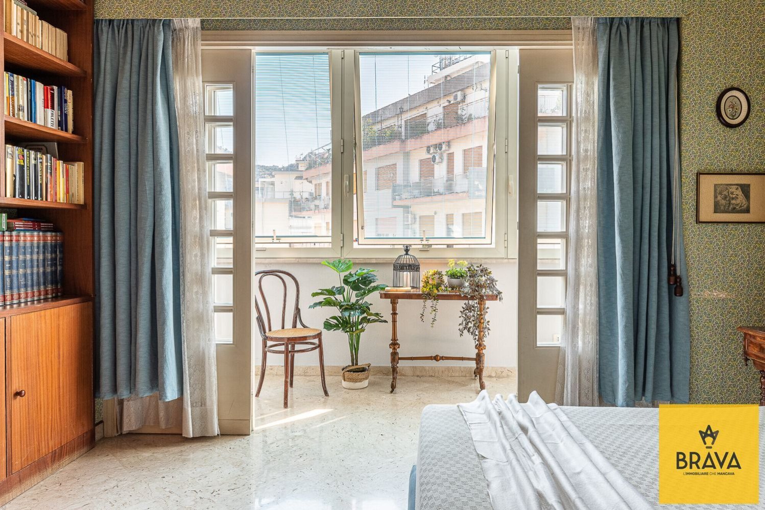 6 bedrooms Apartment in Palermo, Italy No. 317966