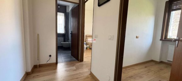 Квартира с 2 комнатами в Вербания, Италия № 15131 7