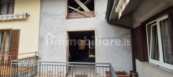 3 bedrooms House in Figino Serenza, Italy No. 308336 7