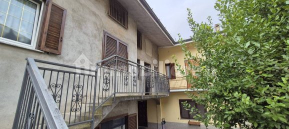 3 bedrooms House in Figino Serenza, Italy No. 308336 3