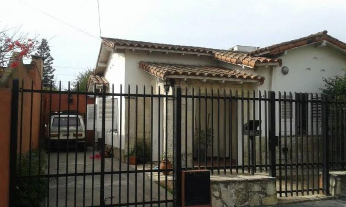 3 bedrooms House in Merlo, Argentina No. 80456