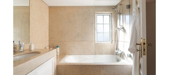 Villa de 3 dormitorios en Cascais, Portugal No. 110659 17