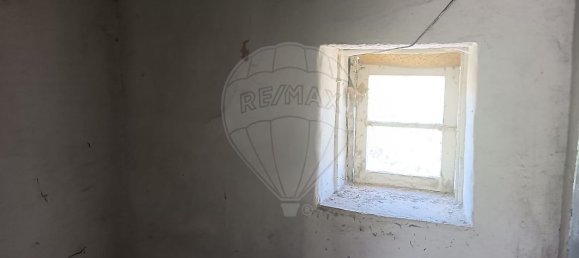 1 bedroom House in Oliveira do Hospital, Portugal No. 305323 5