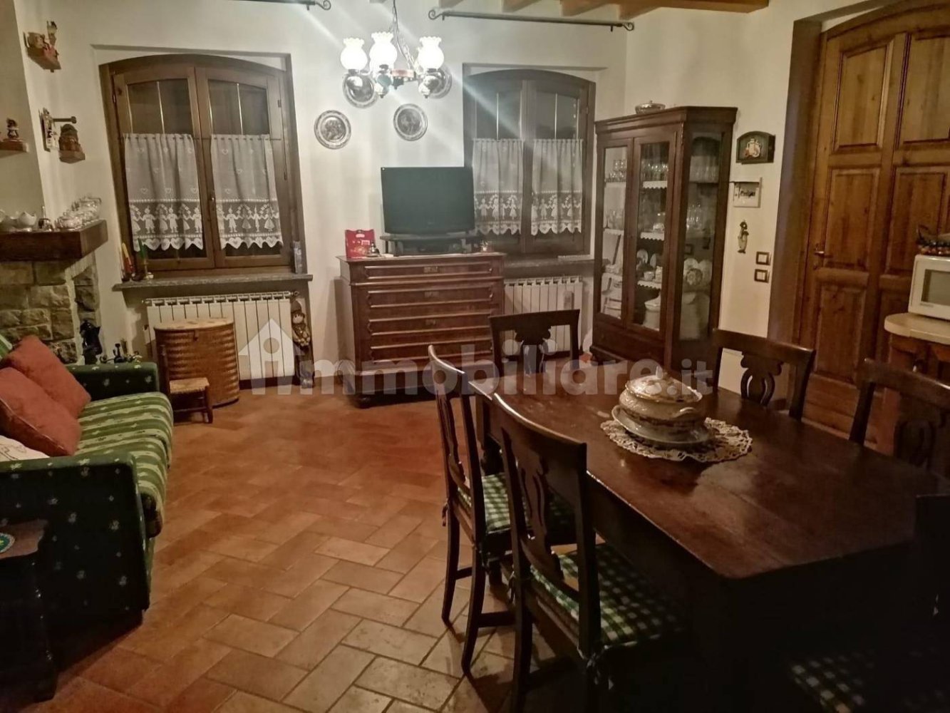 3 bedrooms House in Montesegale, Italy No. 86087