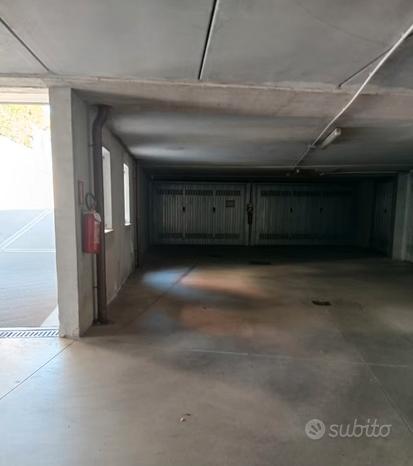 Garagem em Dalmine, Italy 18 m² N.º 296194