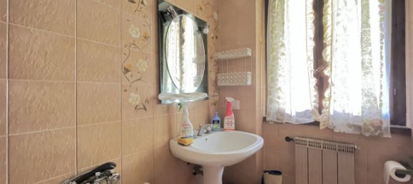 2 غرف نوم شقة في Gorno, Italy رقم 310214 3