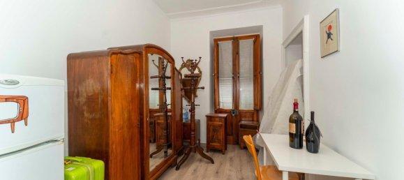 9 bedrooms Apartment in Turin, Italy No. 320478 4