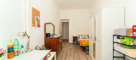 9 bedrooms Apartment in Turin, Italy No. 320478 5