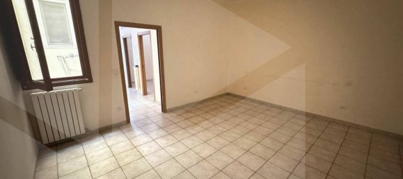 3-salle Appartement à Barletta, Italy No. 17229 17