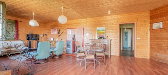 2 bedrooms Villa in Tarquinia, Italy No. 220608 7