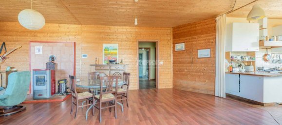 2 bedrooms Villa in Tarquinia, Italy No. 220608 8