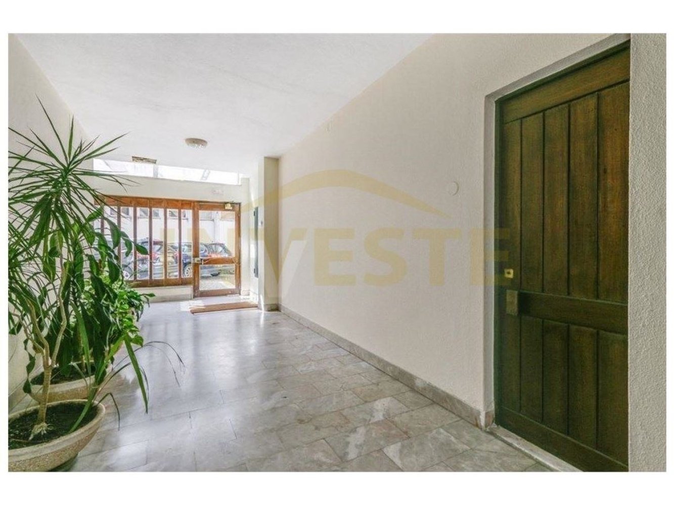 362m² Office in Cascais, Portugal No. 275396