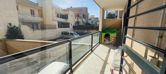 3 rooms Apartment in Capurso, Italy No. 34366 6