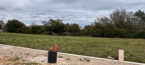 Terrain à Côte-d'Or, France No. 325946 3