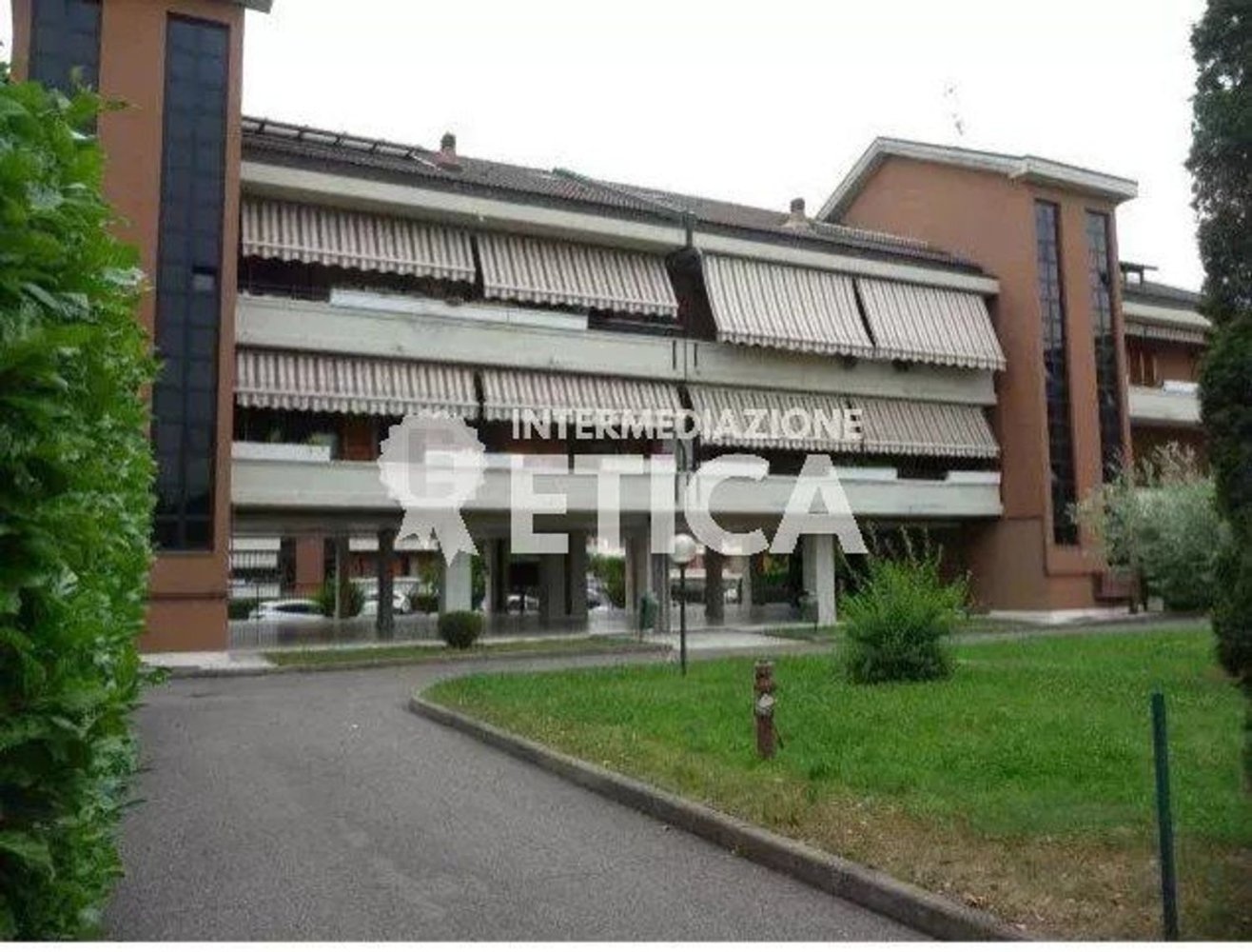 Квартира с 3 комнатами в Маджента, Италия № 99552